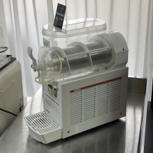 Granitor de inchiriat - Ugolini Micro